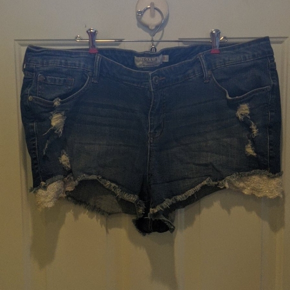 torrid Pants - Jean shorts